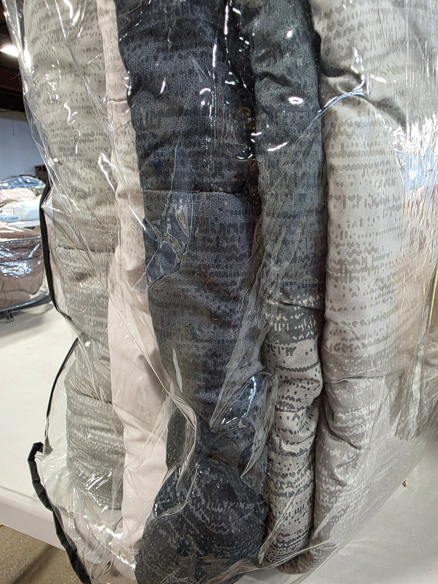 iEnjoy Home 3 Pc K/CK Comforter Set