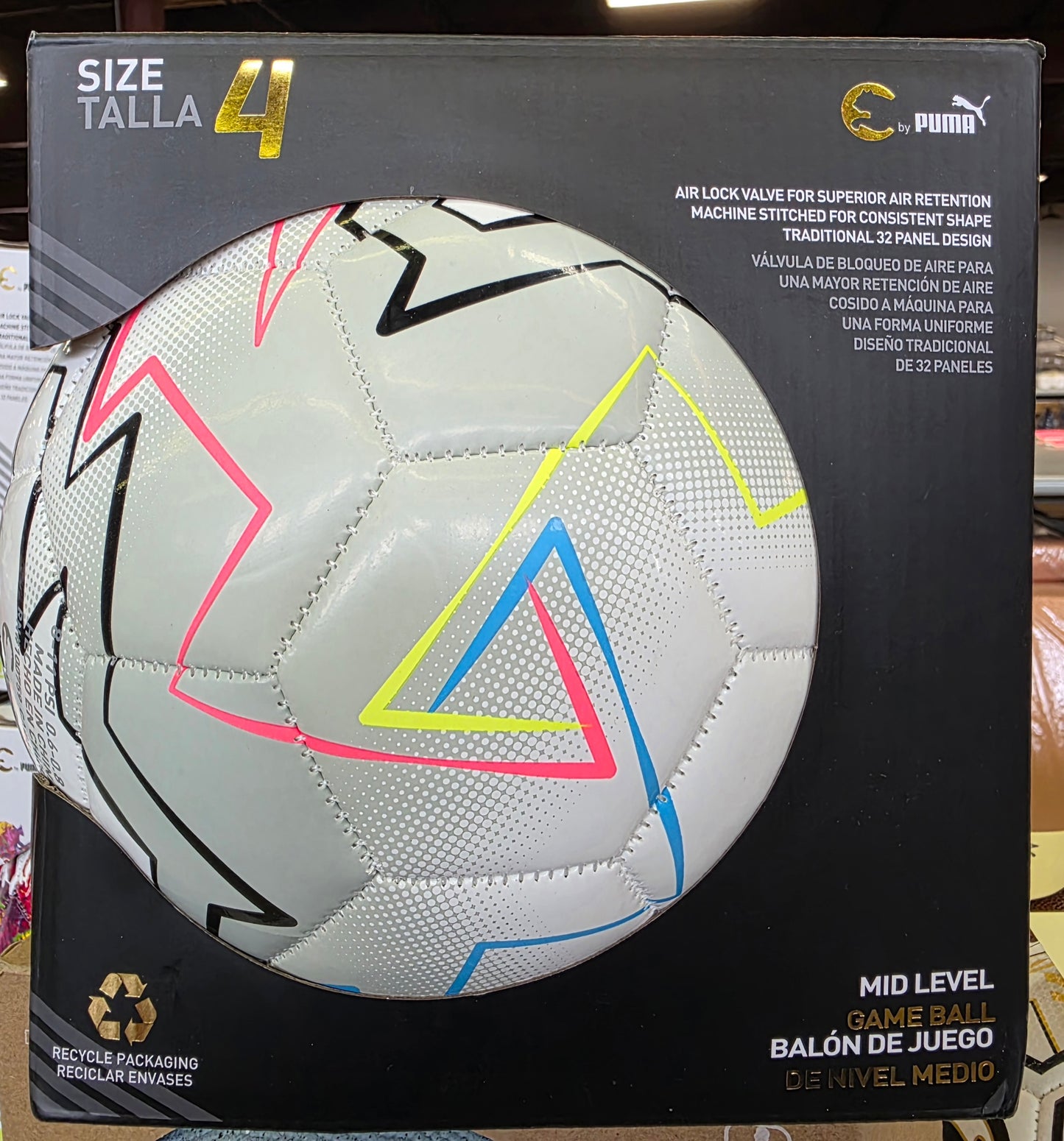 Puma
ProCat by Puma Nova Size 4 Soccer Ball