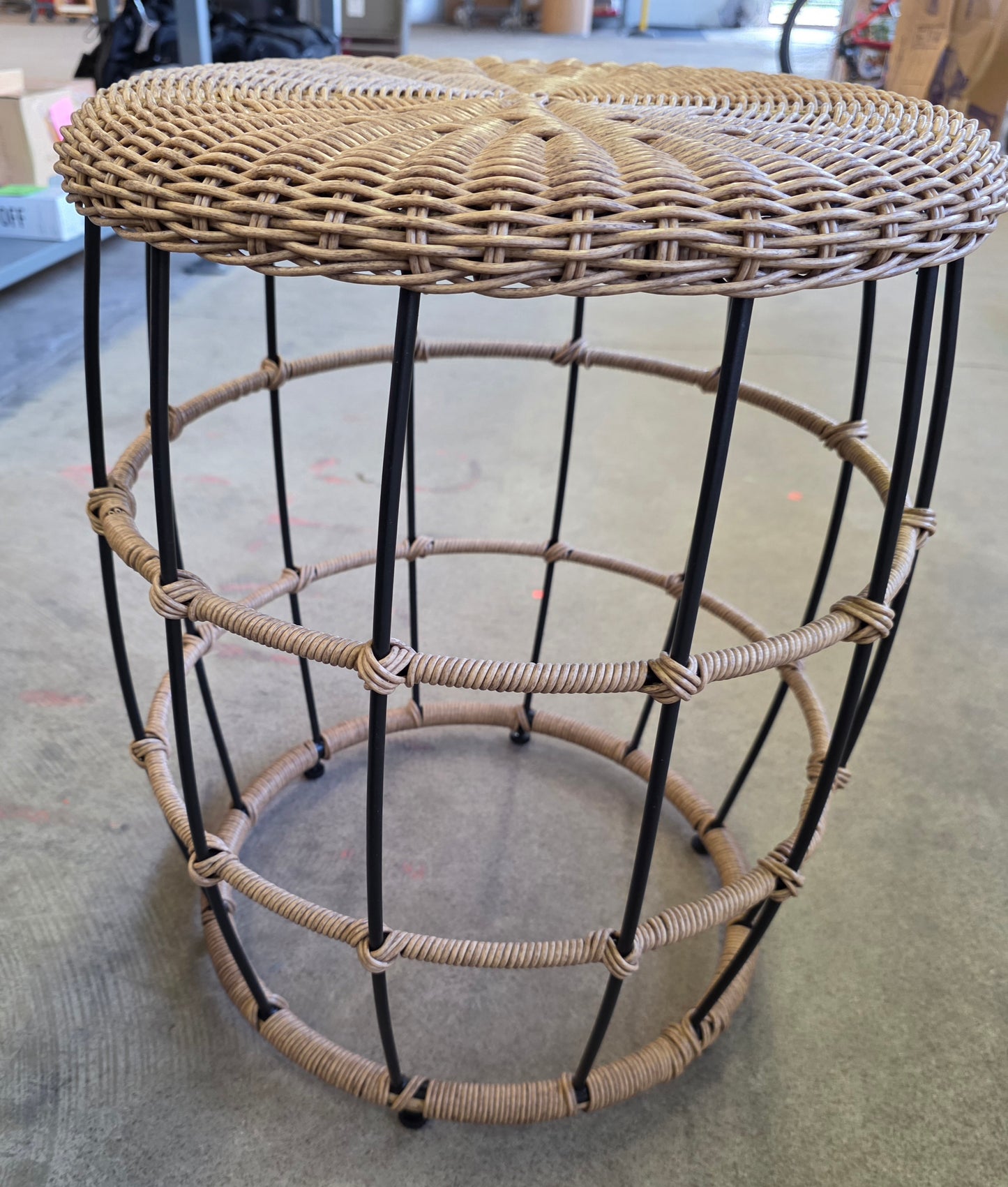 Southport Patio End Table Black/Brown