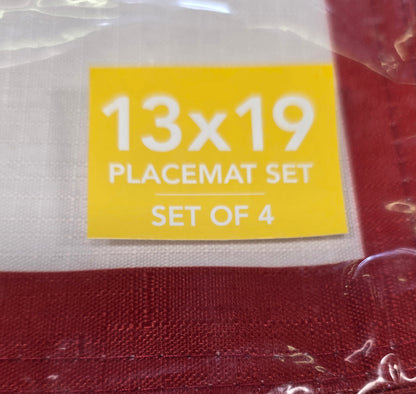 Presley Poinsettia - Red & White Poinsettia Set 4-pc. Placemat
