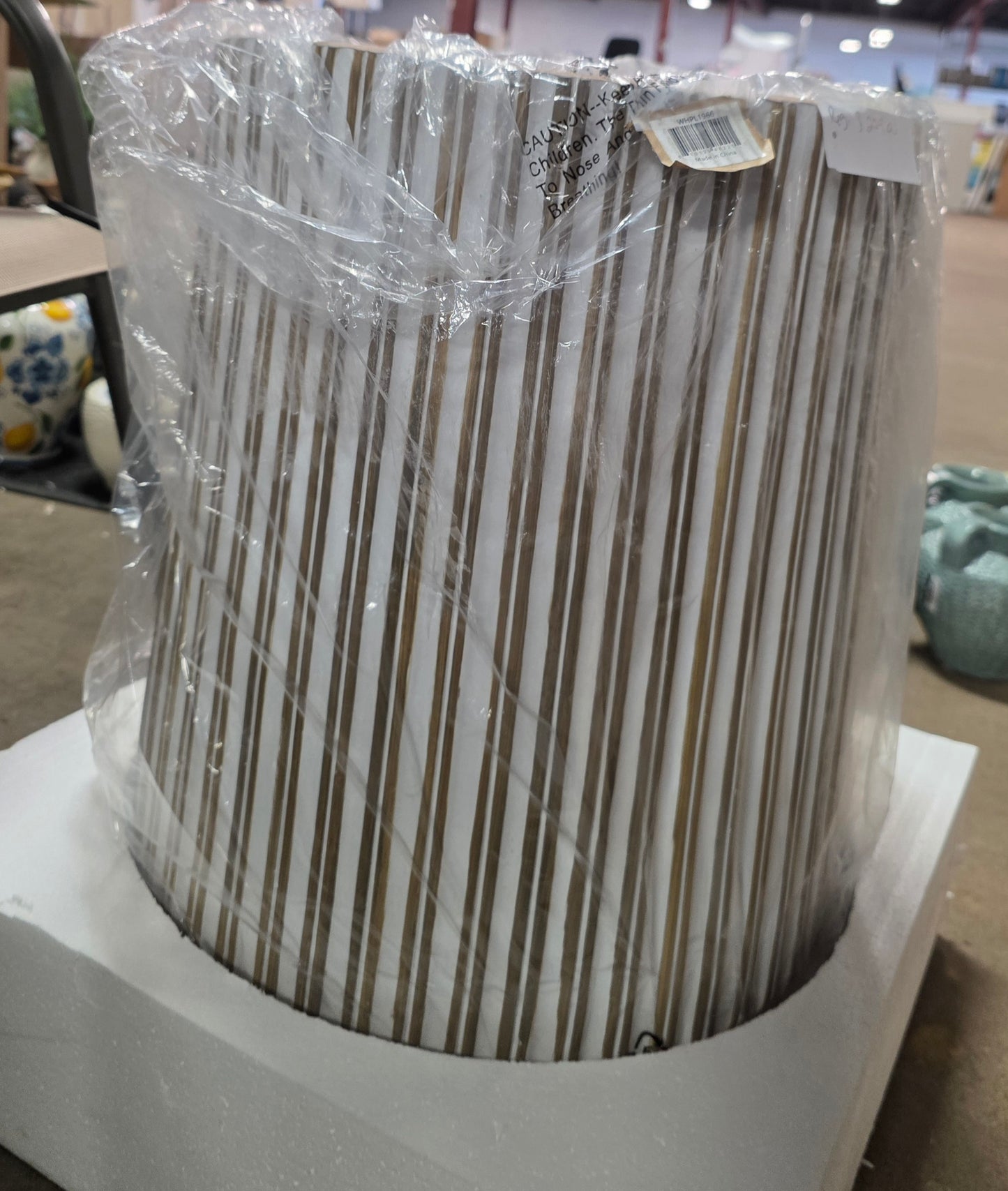 LuxenHome 22" Tall Planter, Indoor Outdoor PICKUP ONLY