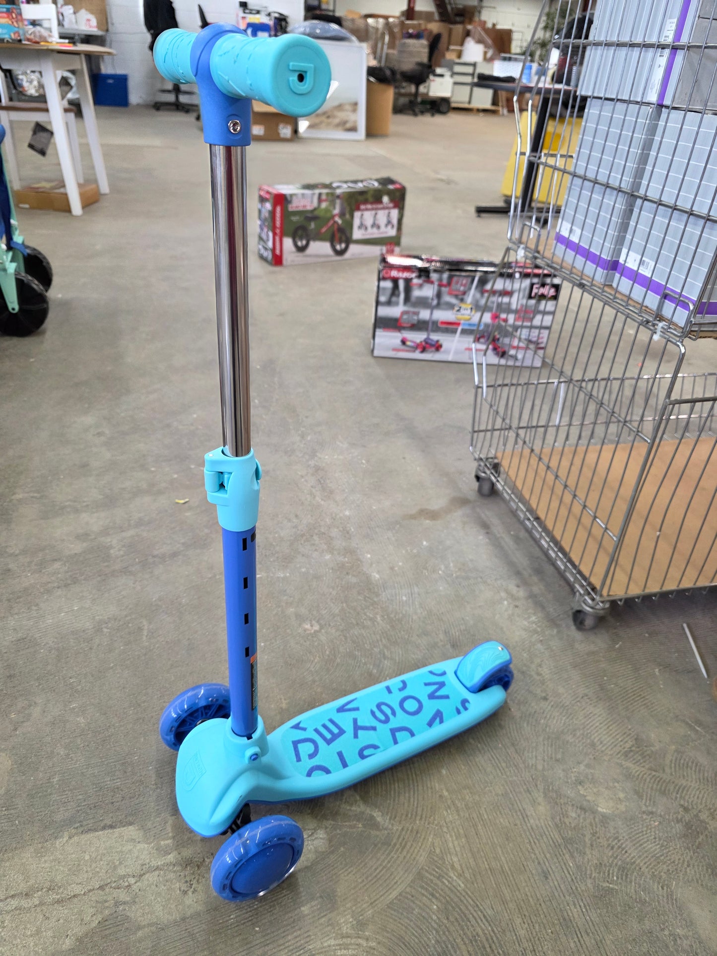 Jetson Gem Learn & Grow Kick 3-Wheel Kick Scooter - Blue/Green: Adjustable Handlebar, LED Lights
