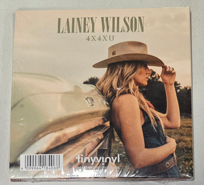 Lainey Wilson Tiny Vinyl Edition - Somewhere Over Laredo/4x4xU ( vinyl 4 inch)
